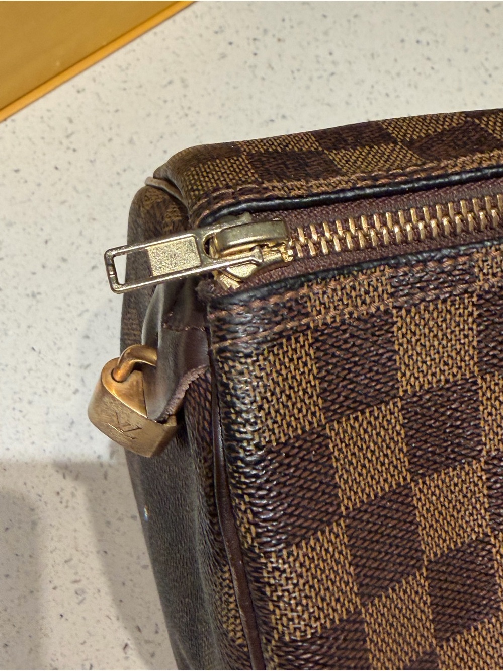 Louis Vuitton damier ebene speedy 35 Bag - Picture 10 of 15